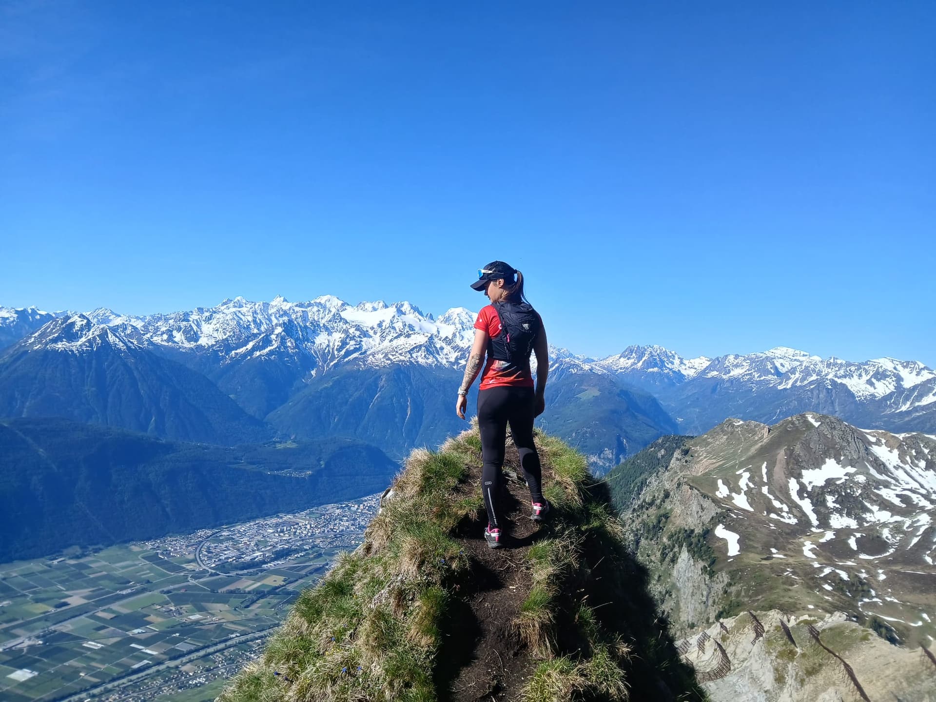 Pauline Augsburger dans un paysage naturel
